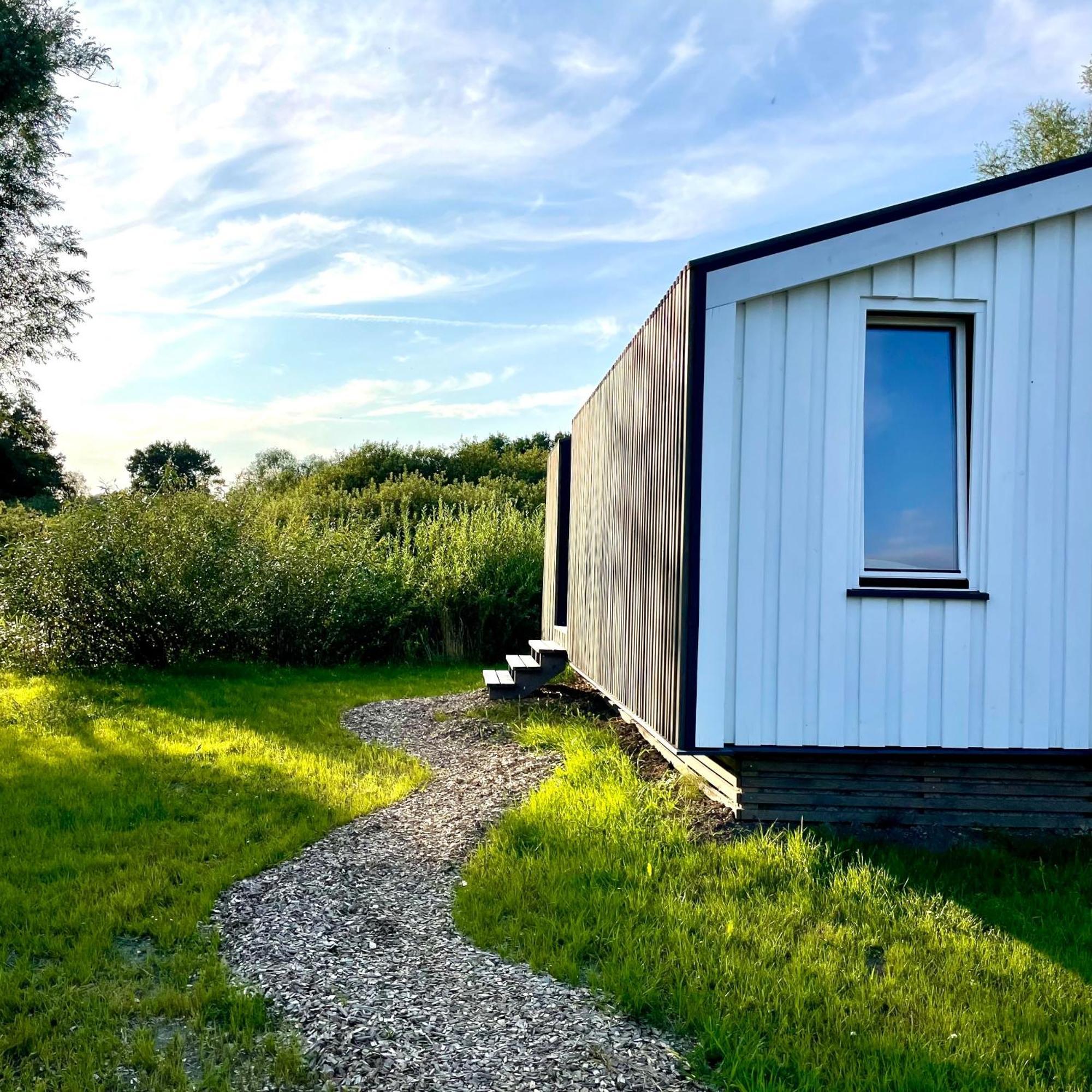 Вилла 208-Tiny House An Der Elbe Mit Blick Ins Gruene Блеккеде Экстерьер фото